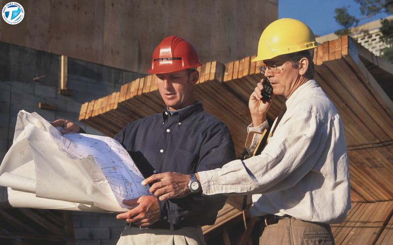 Đội ngũ thi công sẽ khảo sát hiện trạng công trình